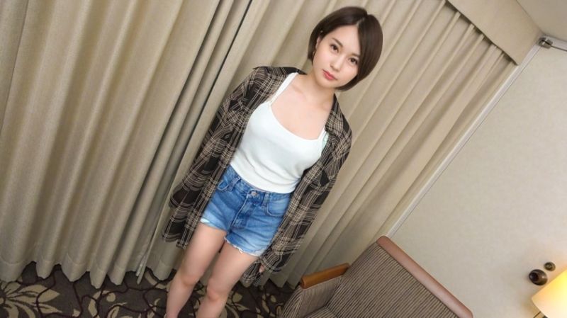 【初撮り】【こんな美少女が..】【高純度の極上猥尻】雪肌美女のエッチな魅力に引き込まれる60分。とんでもないエロさを魅せつける美少女は.. ネットでAV応募→AV体験撮影 1347