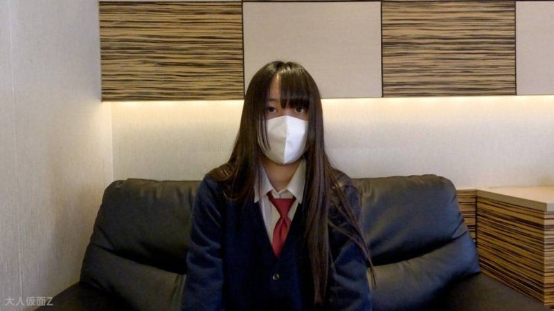 与身高高、纤细、贫乳的羽月(18)小姐，让她保持站立姿势，进行反向插入，放入吸吮物后置之不理，进行肛门贯穿、强制口交等，然后直接中出。